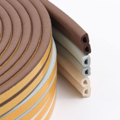 문 및 창문 자착성 EPDM 스폰지 고무 밀폐 스트립 색상 3-25mm 높이의 덩어리 및 3-50mm 너비
