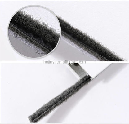 PP 핀 알루미늄 창문 및 문 날씨 스트립 브러쉬 밀봉 아파트 쌓음 높이 3-25mm / 너비 3-50mm