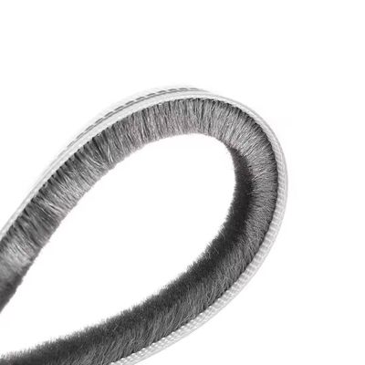 현대 디자인 스타일 알루미늄 창문 봉쇄 및 폴리 프로필렌 봉쇄 창문 스트립 및 날씨 100% PP 액세서리와 함께