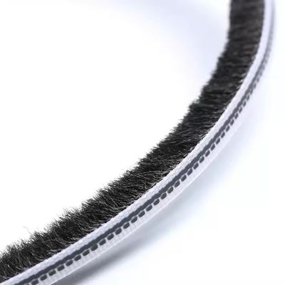 스파일 높이 3-25mm 너비 3-50mm 100%PP 알루미늄 합금 스트립 브러쉬 CLJ 슬라이딩 도어의 맞은편 문을 위한 날씨 스트립